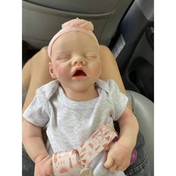 🆕17 Inch Realistic Reborn Baby Doll Silicone-Made & Lifelike Newborn Baby Girl - Picture 3 of 12